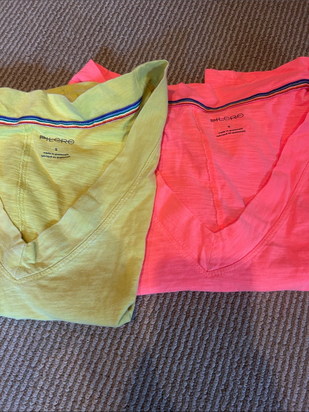 2 NWT Pilcro V-Neck Short Sleeve Tees in Hot Pink and Light yellow size small